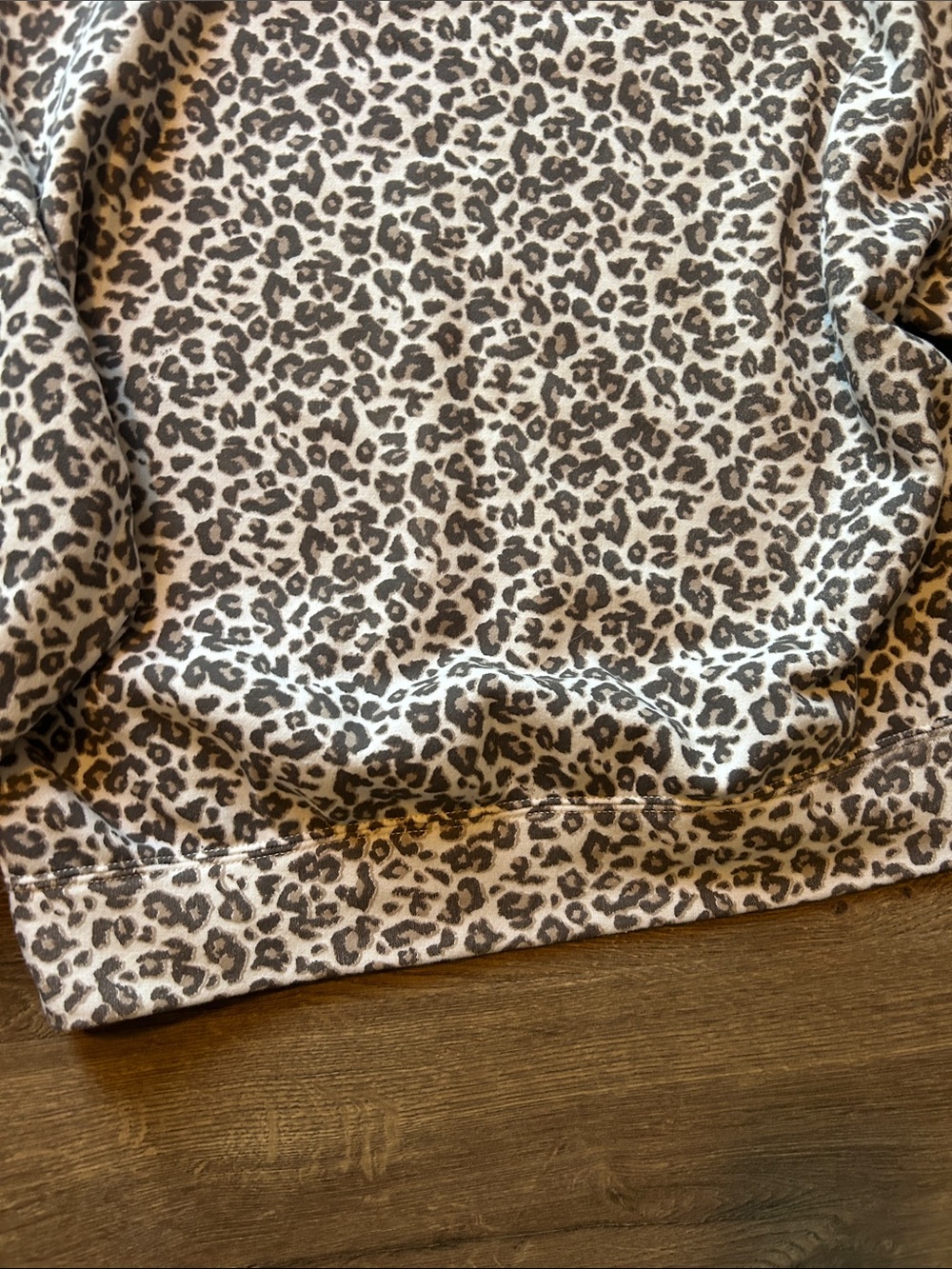 Abercrombie & Fitch Leopard Print Pullover - Cream & Brown - Picture 8 of 8